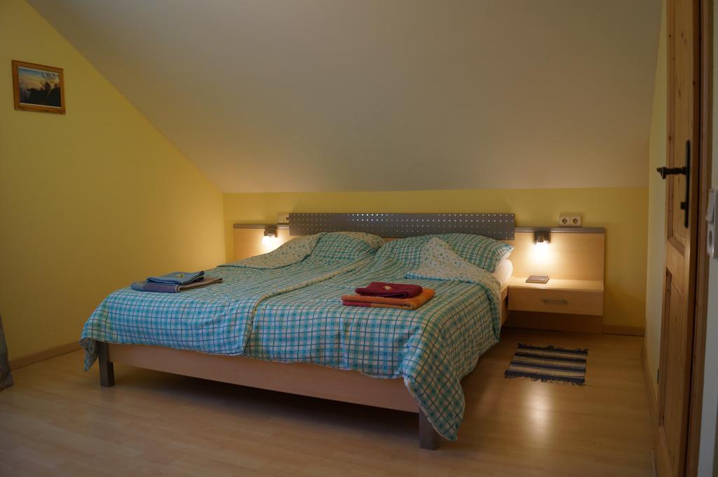 Haus Bergblick Hotel Maiersdorf Buitenkant foto