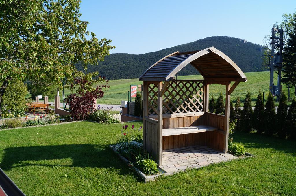 Haus Bergblick Hotel Maiersdorf Buitenkant foto